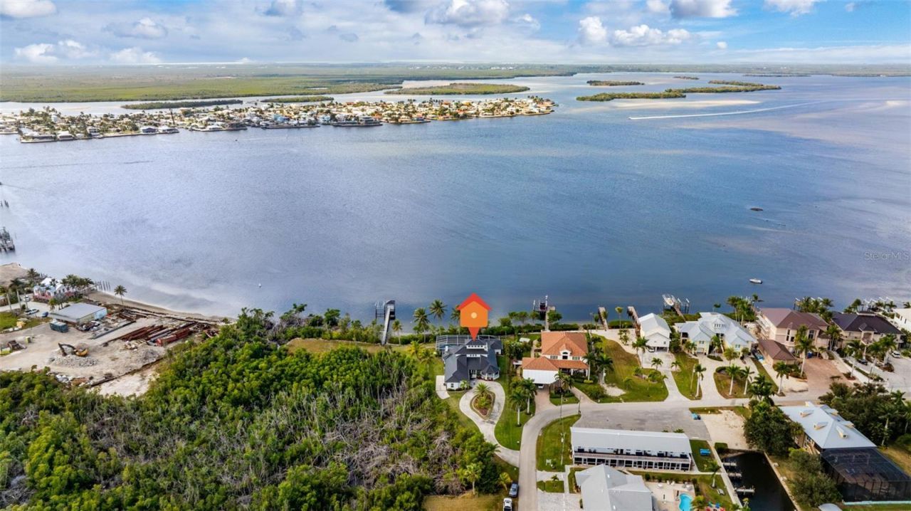 12201 Shoreview Drive, Matlacha, FL 33993 Photo