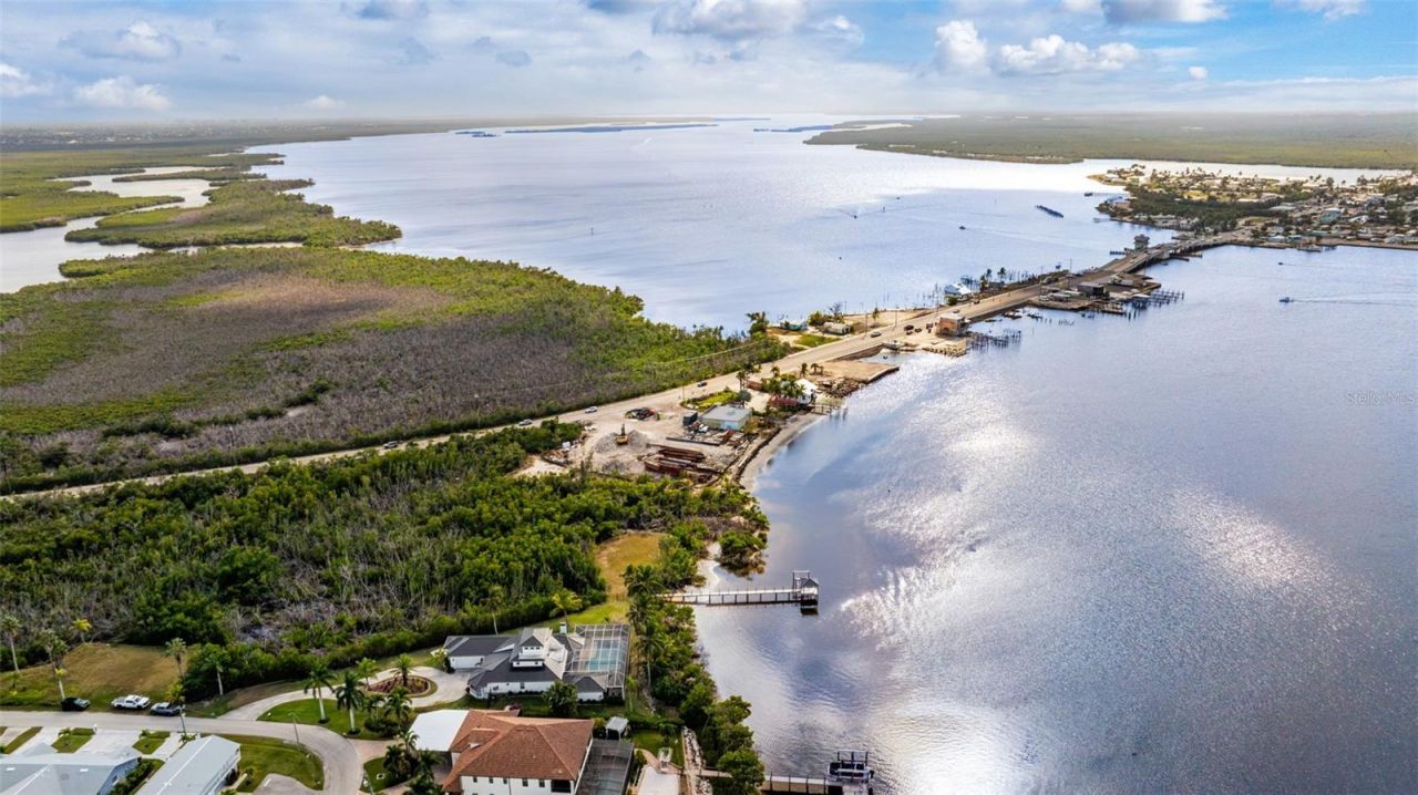 12201 Shoreview Drive, Matlacha, FL 33993 Photo