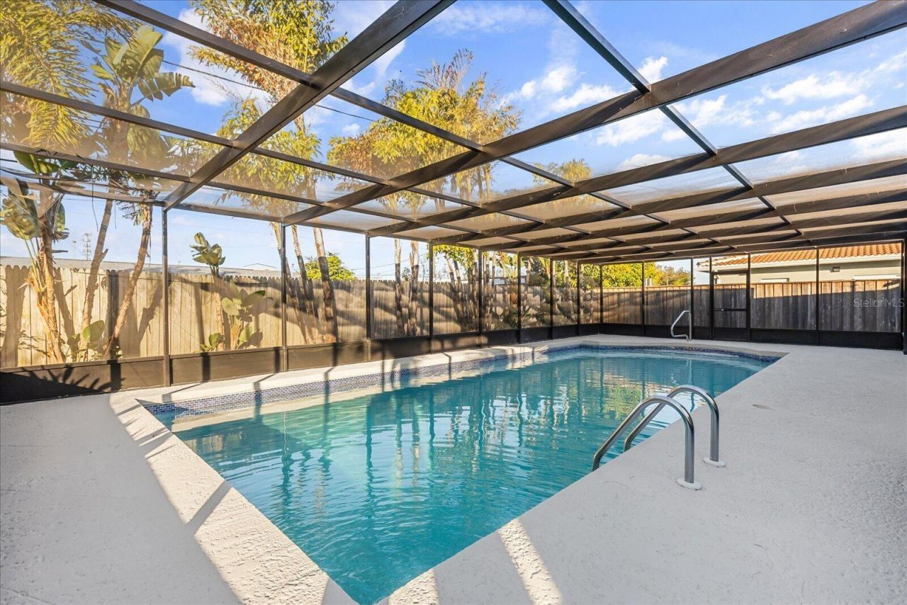 6072 15th Way N, Saint Petersburg, FL 33703 Photo