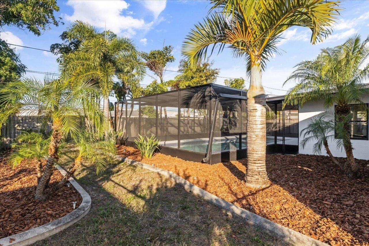 6072 15th Way N, Saint Petersburg, FL 33703 Photo