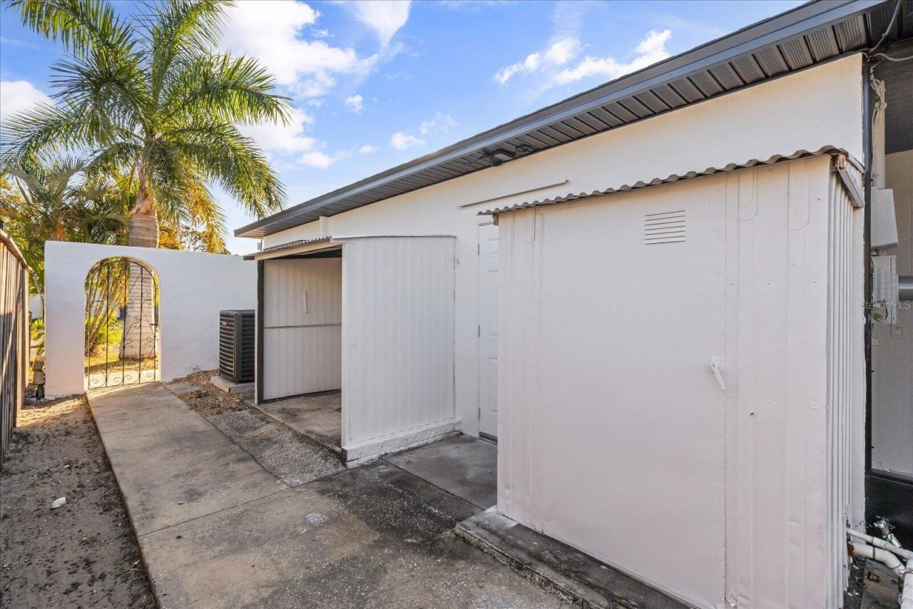 6072 15th Way N, Saint Petersburg, FL 33703 Photo