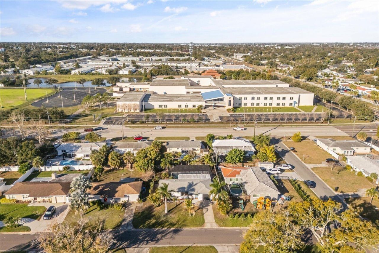 6072 15th Way N, Saint Petersburg, FL 33703 Photo