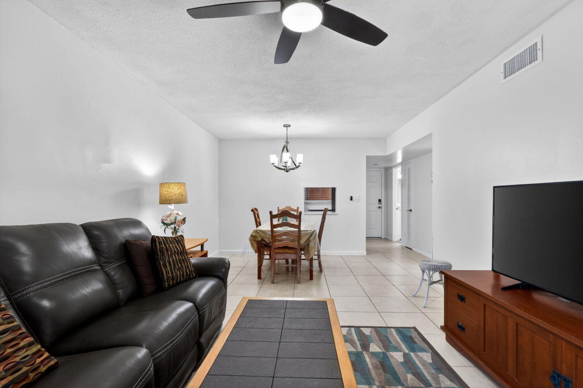 2615 NE 1st Court, Unit 201, Boynton Beach, FL 33435 Photo
