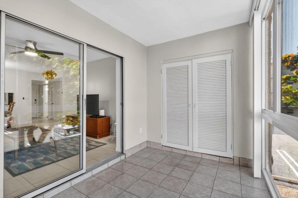 2615 NE 1st Court, Unit 201, Boynton Beach, FL 33435 Photo