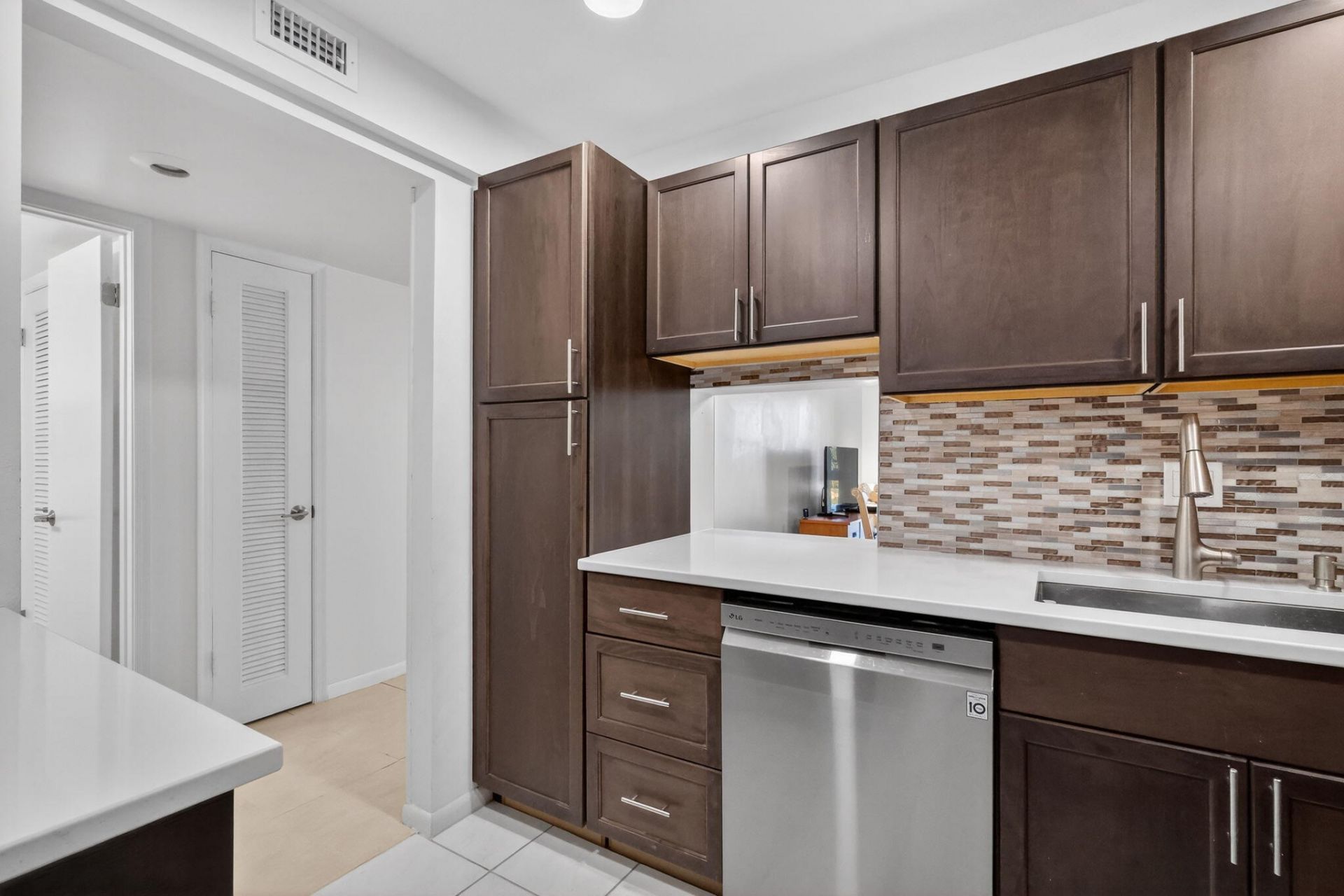 2615 NE 1st Court, Unit 201, Boynton Beach, FL 33435 Photo