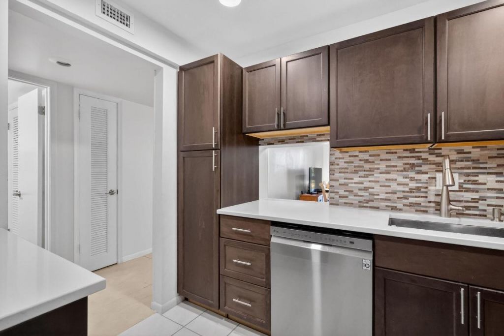 2615 NE 1st Court, Unit 201, Boynton Beach, FL 33435 Photo