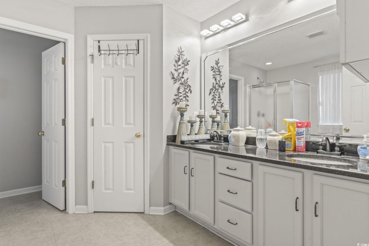 6009 Mossy Oaks Dr. Photo 23