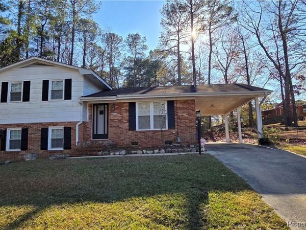 2532 Sourwood Drive, Fayetteville, NC 28301