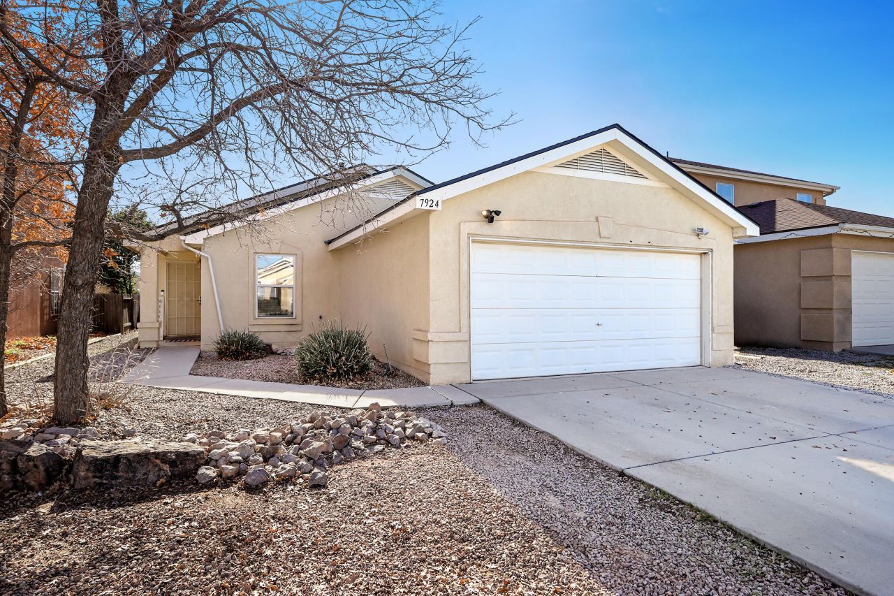7924 Tiffany Road SW Albuquerque, NM 87121