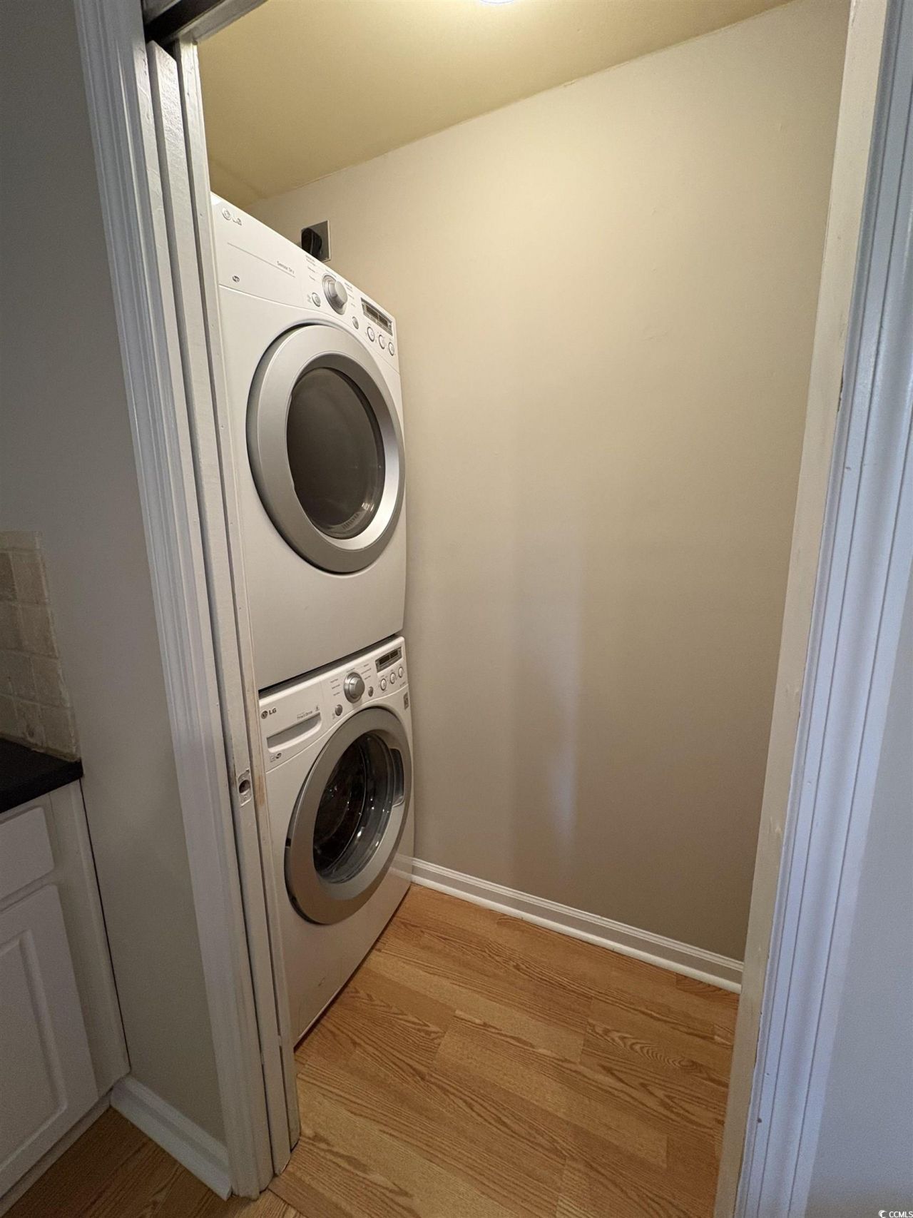 176 Madrid Dr. Photo 9