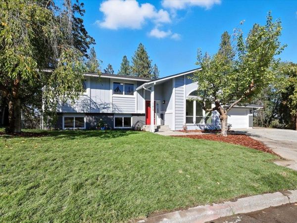 11815 N King Arthur Ct, Spokane, WA 99208