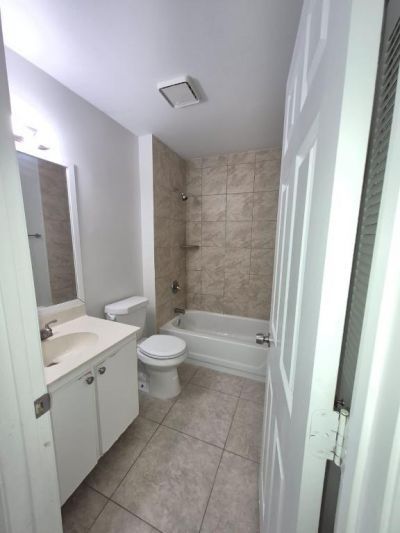 2006 Lakeview Drive W, Royal Palm Beach, FL 33411 Photo