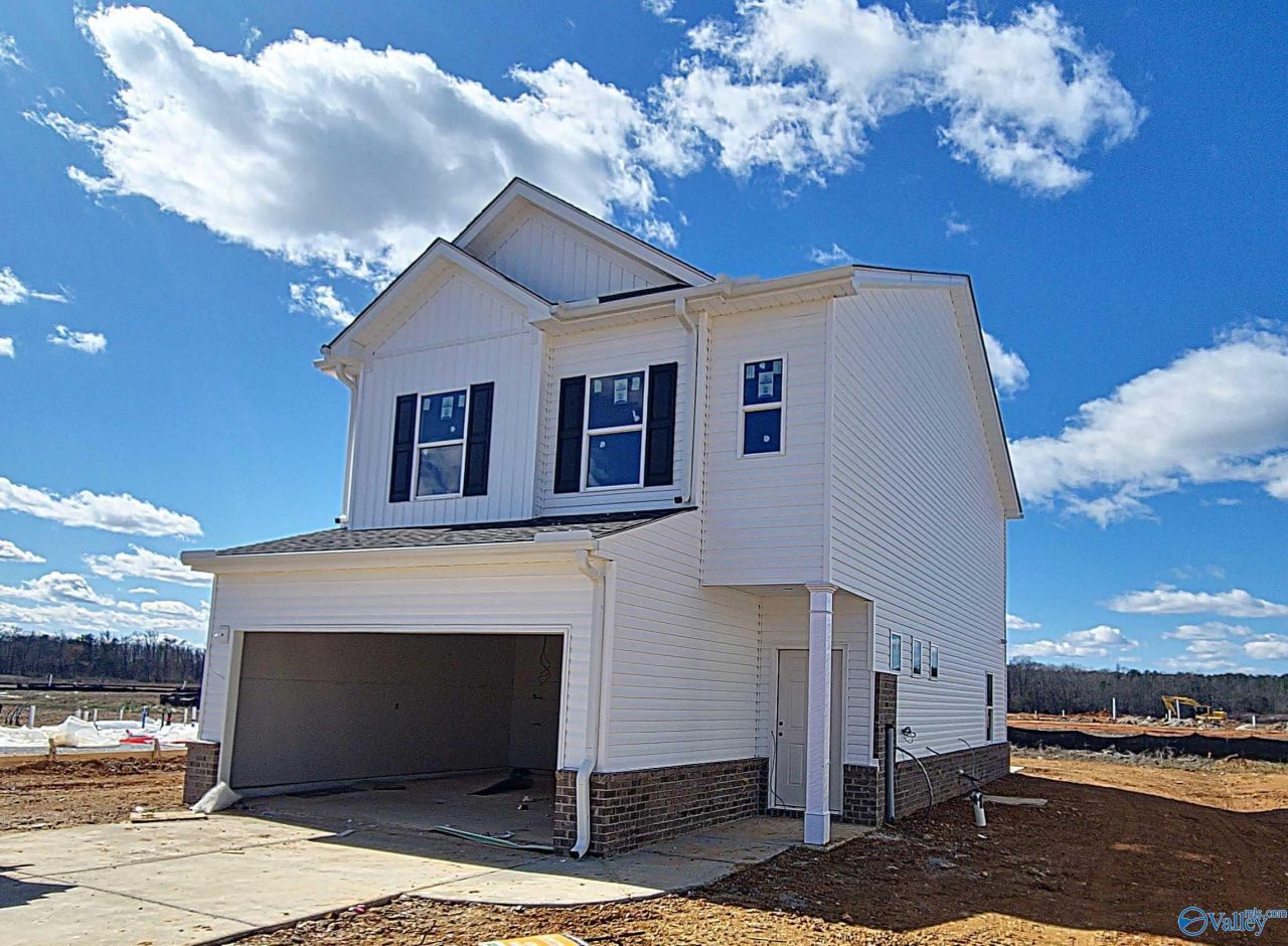 20193 Nightingale Drive, Athens, AL 35611 Main Photo