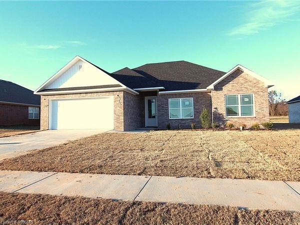 1310 Big Oak Drive, Alma, AR 72921