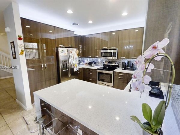 4231 SW 165th Ct, Miami, FL 33185