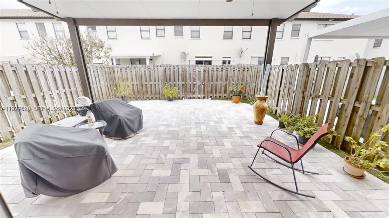 4231 SW 165th Ct, Miami, FL 33185 Photo