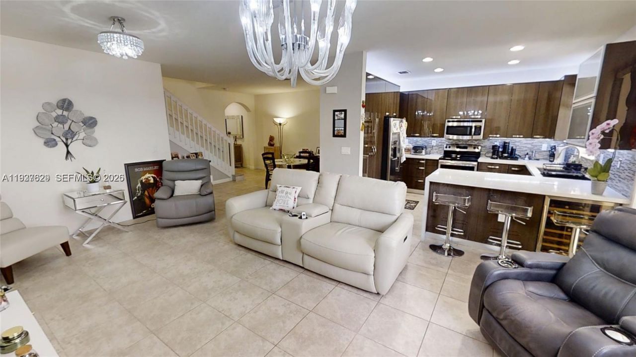 4231 SW 165th Ct, Miami, FL 33185 Photo