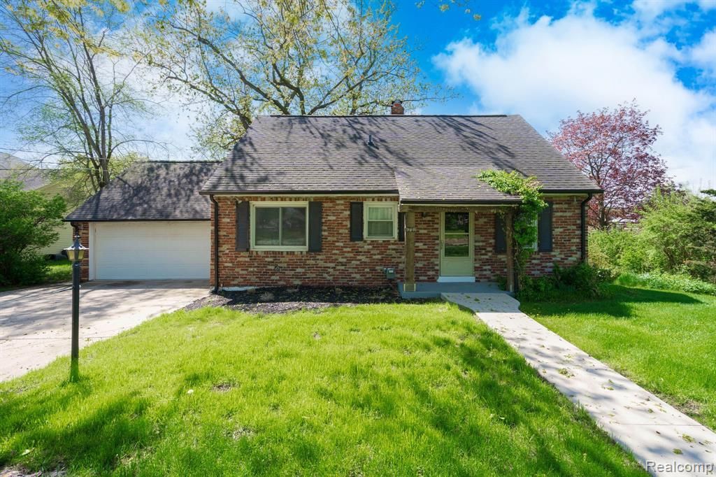 5721 Corunna Avenue, Independence Township, MI 48346 Main Photo