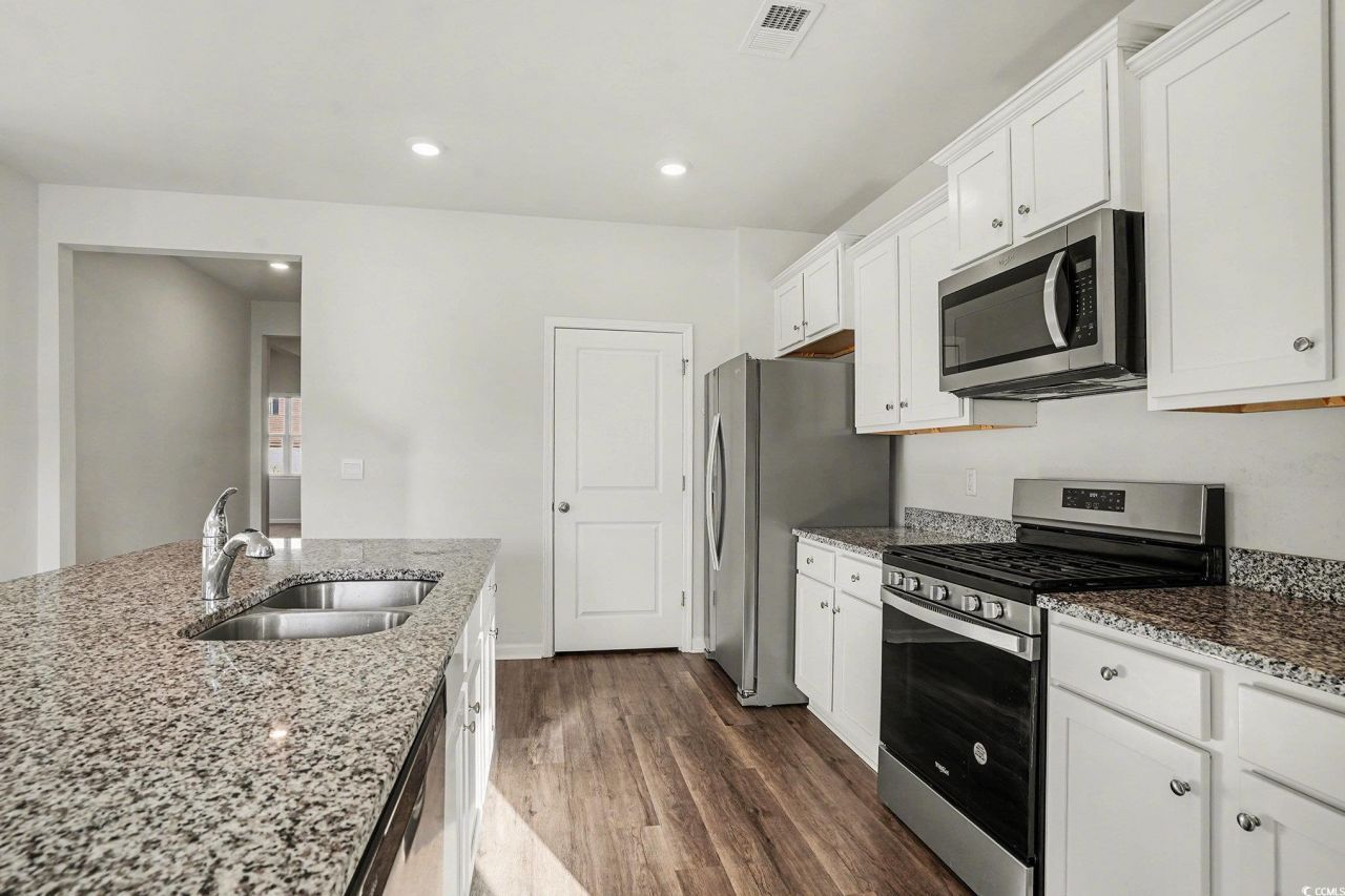 144 Londonshire Dr. Photo 12