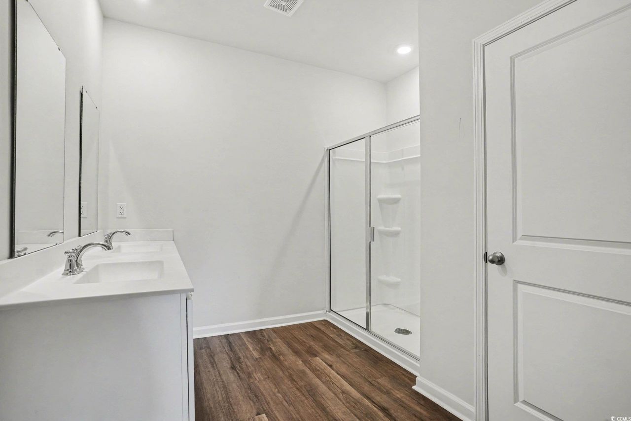 144 Londonshire Dr. Photo 22