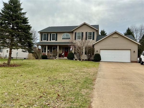 11912 Packets Street NW, Canal Fulton, OH 44614