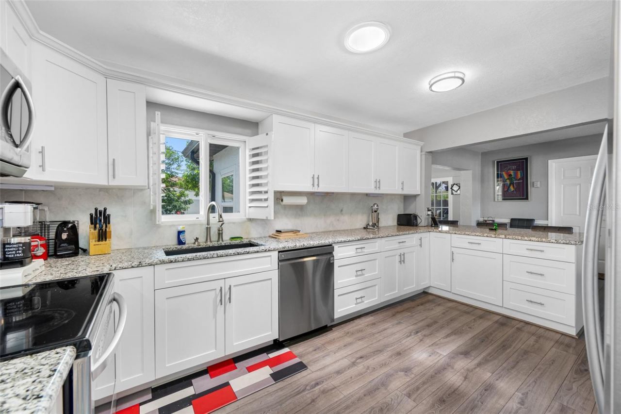 8444 8th Way N, Saint Petersburg, FL 33702 Photo