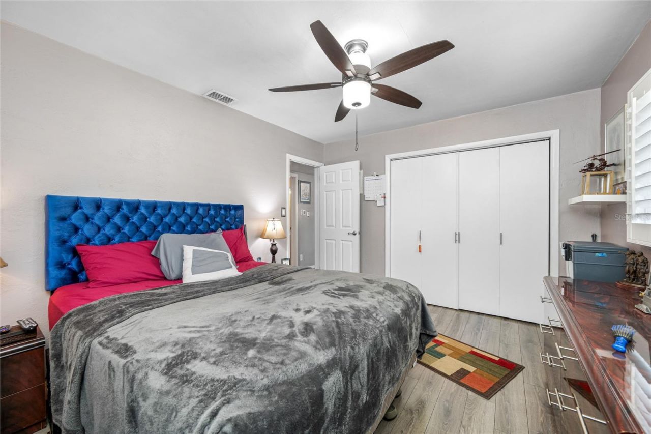 8444 8th Way N, Saint Petersburg, FL 33702 Photo