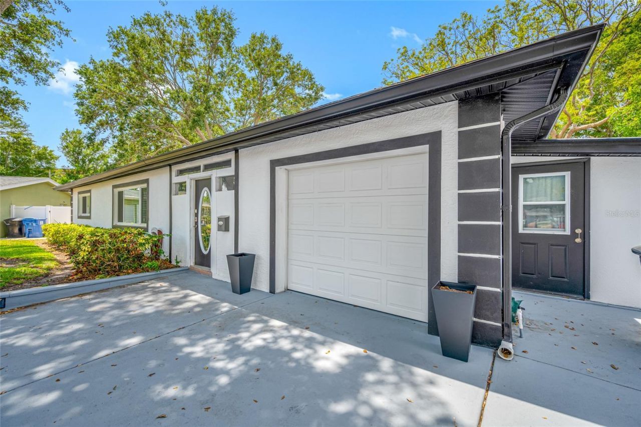 8444 8th Way N, Saint Petersburg, FL 33702 Photo