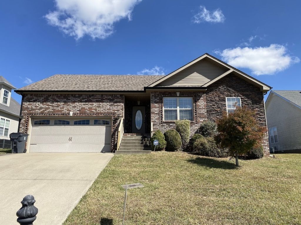 1621 Apache Way, Clarksville, TN 37042 Main Photo