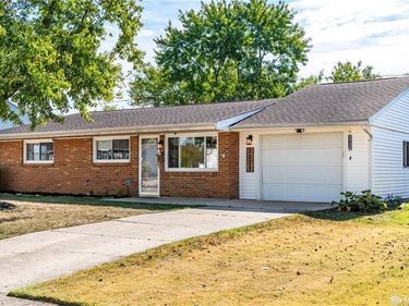 1227 Frayne Drive, New Carlisle, OH 45344