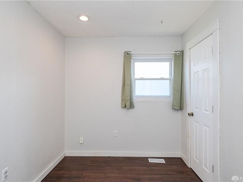 1227 Frayne Drive, New Carlisle, OH 45344 Photo 10