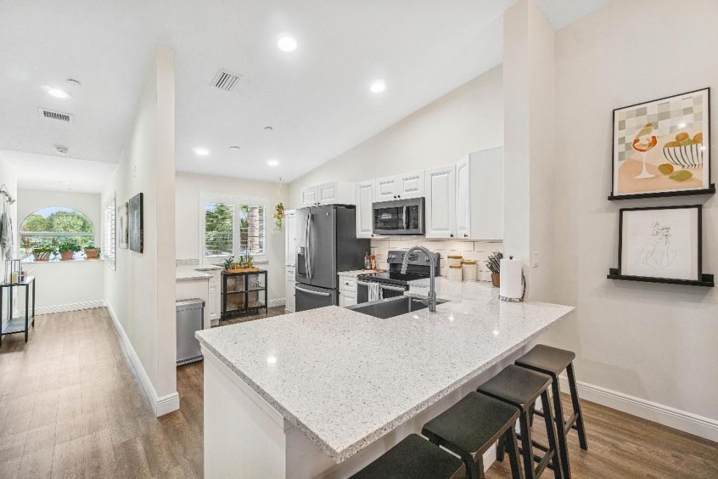 340 NW 67th Street, Unit 202, Boca Raton, FL 33487 Photo