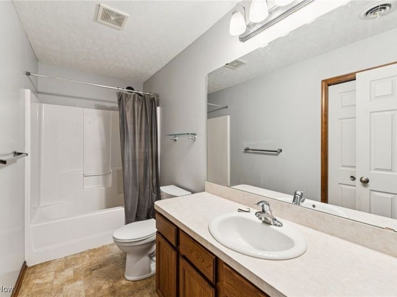 3769 Freedom Place, Lorain, OH 44053 Photo 14