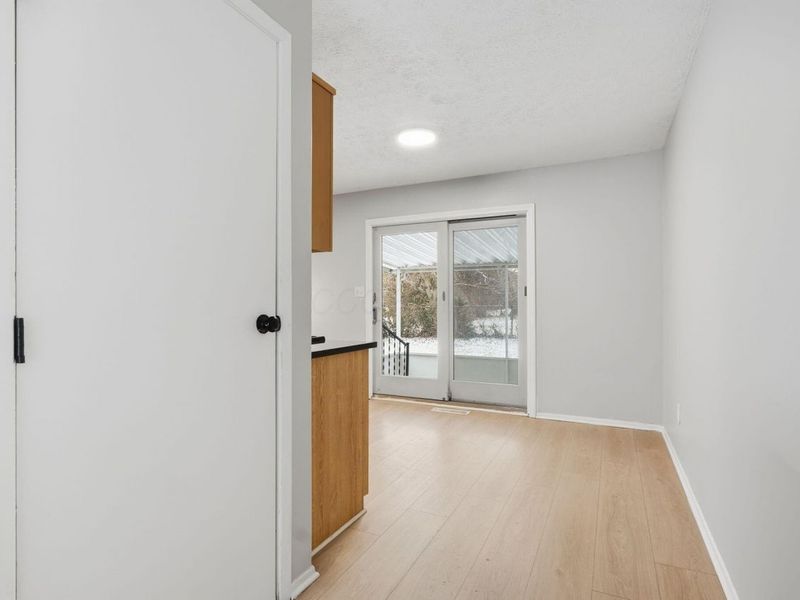 2526 Queenswood Drive, Columbus, OH 43219 Photo 11