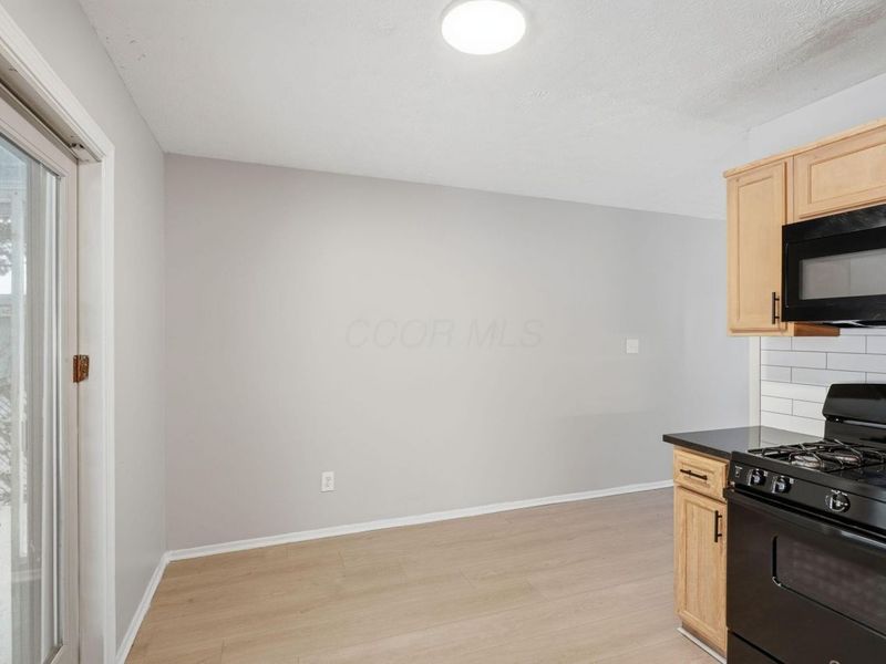 2526 Queenswood Drive, Columbus, OH 43219 Photo 15