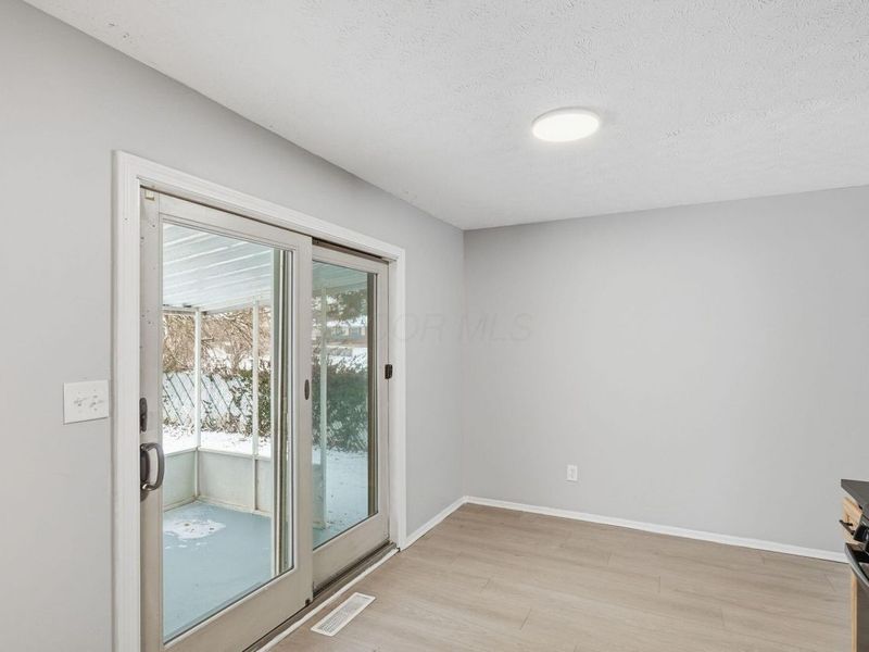 2526 Queenswood Drive, Columbus, OH 43219 Photo 16