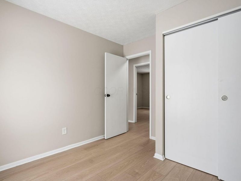 2526 Queenswood Drive, Columbus, OH 43219 Photo 18