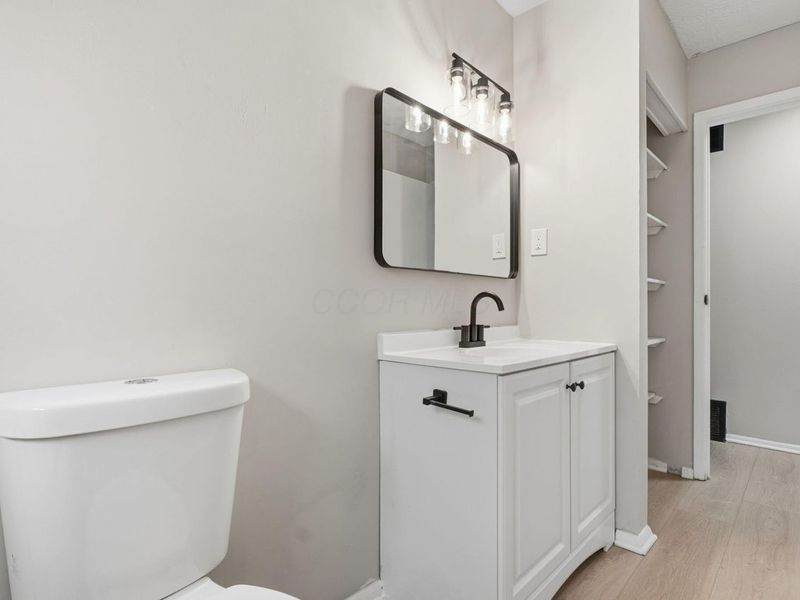 2526 Queenswood Drive, Columbus, OH 43219 Photo 20