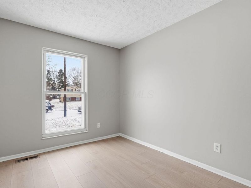 2526 Queenswood Drive, Columbus, OH 43219 Photo 24