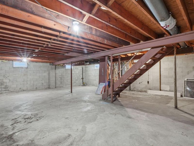 2526 Queenswood Drive, Columbus, OH 43219 Photo 26