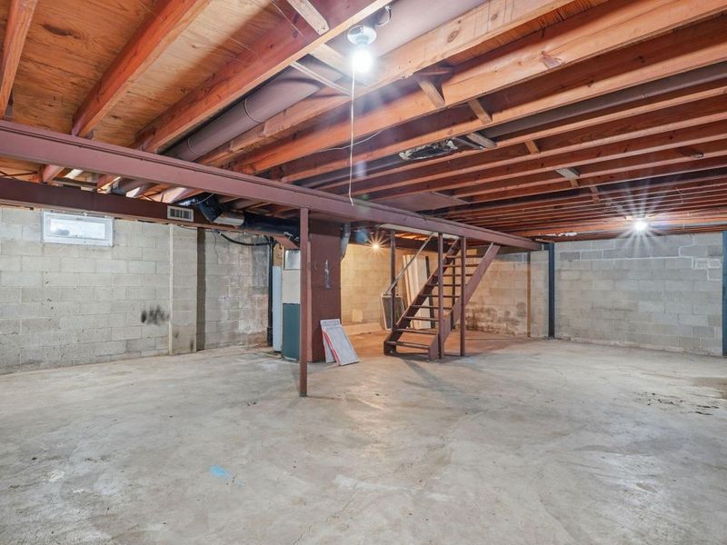 2526 Queenswood Drive, Columbus, OH 43219 Photo 27