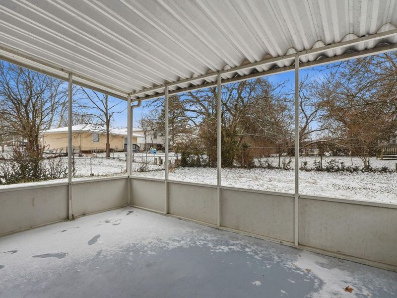 2526 Queenswood Drive, Columbus, OH 43219 Photo 28