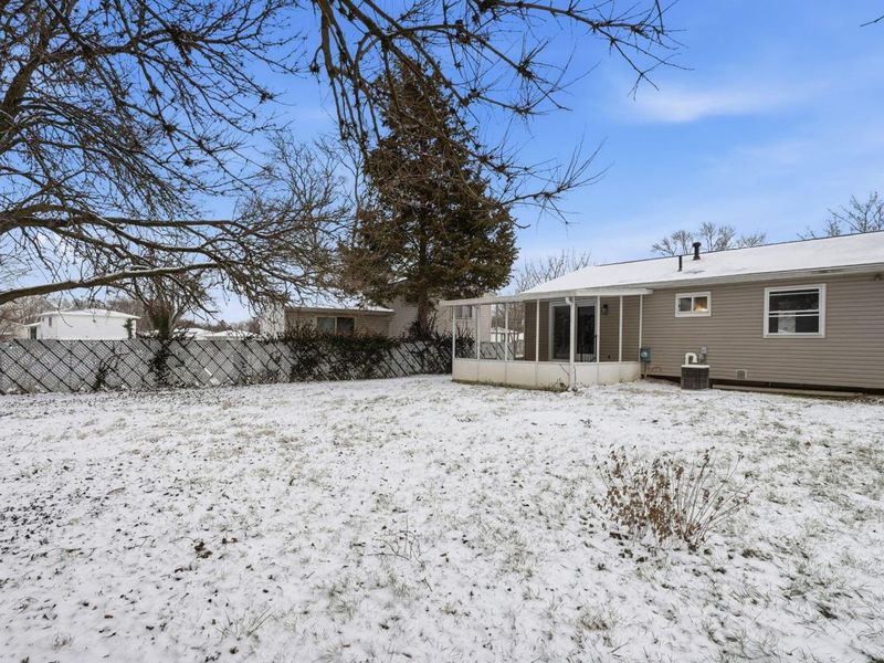 2526 Queenswood Drive, Columbus, OH 43219 Photo 32