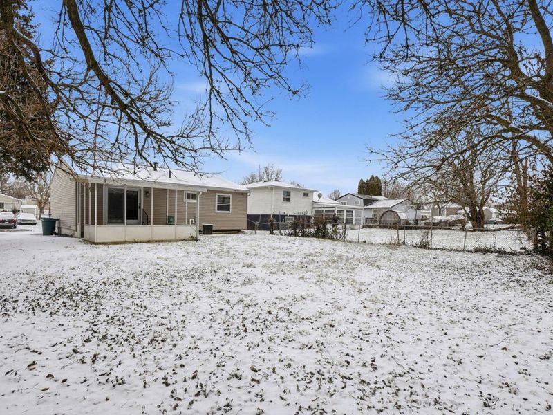 2526 Queenswood Drive, Columbus, OH 43219 Photo 33