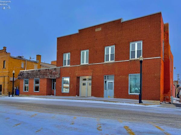 110 Railroad Street, Clyde, OH 43410