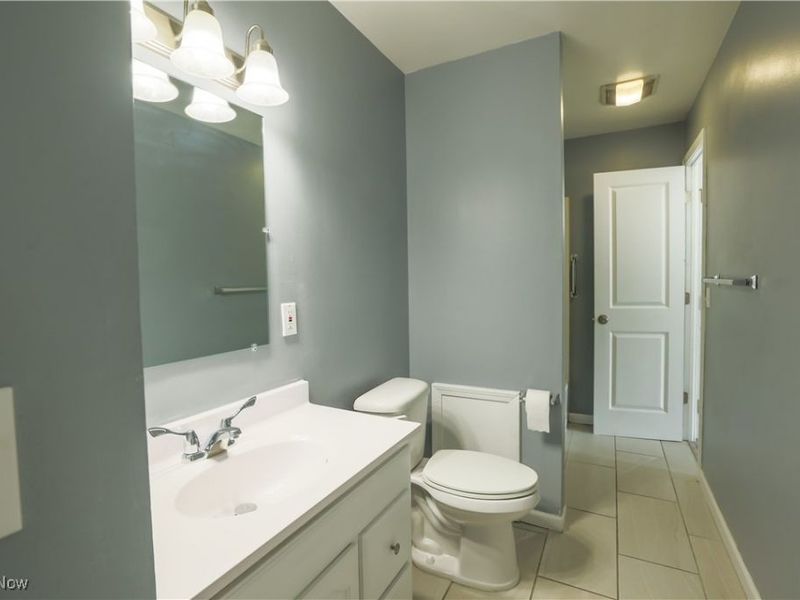 532 Wesley Avenue, Elyria, OH 44035 Photo 8