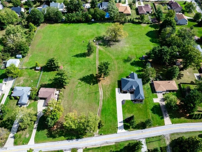 9425 Avery Road, Broadview Heights, OH 44147 Photo 2