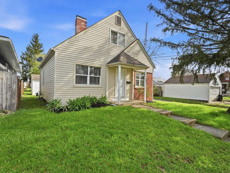 1362 Clinton Street, Columbus, OH 43211 Photo 2