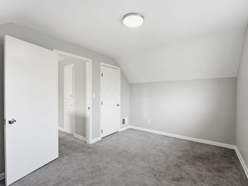1362 Clinton Street, Columbus, OH 43211 Photo 24