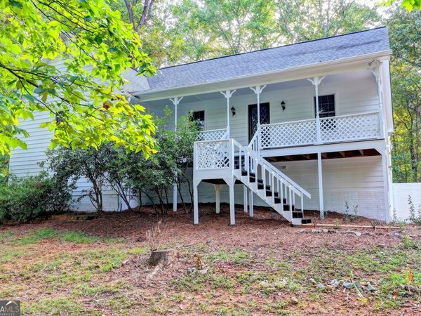 214 Valley Brook Drive, Woodstock, GA 30188